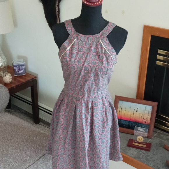 American Eagle Outfitters dress, size 12. So cute! - Picture 2 of 8